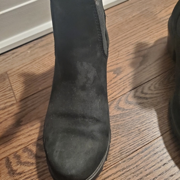 Women's Suede Blundstones with heel 6.5 - Picture 3 of 7